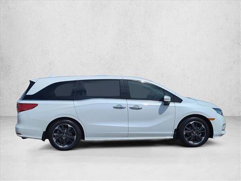 Certified 2024 Honda Odyssey Elite image 4