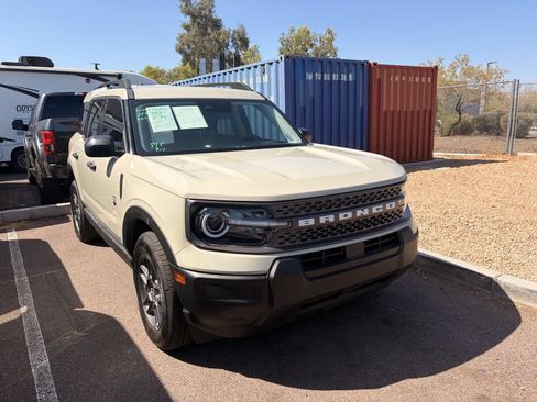 Used 2025 Ford Bronco Sport Big Bend AWD/4WD image 3