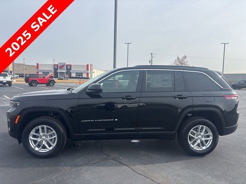 New 2025 Jeep Grand Cherokee Laredo X AWD/4WD image 2