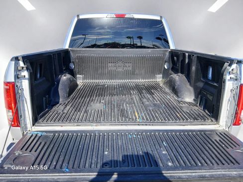 Used 2017 Ford F150 XLT AWD/4WD image 7