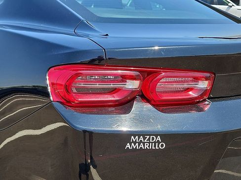 Used 2022 Chevrolet Camaro LT RWD image 9
