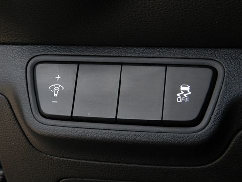 Used 2024 Kia Forte LXS FWD image 19