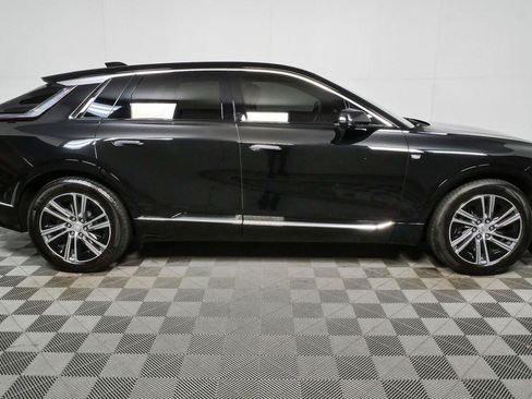 Used 2024 Cadillac Lyriq Luxury w/ Nappa Leather Package AWD/4WD image 2