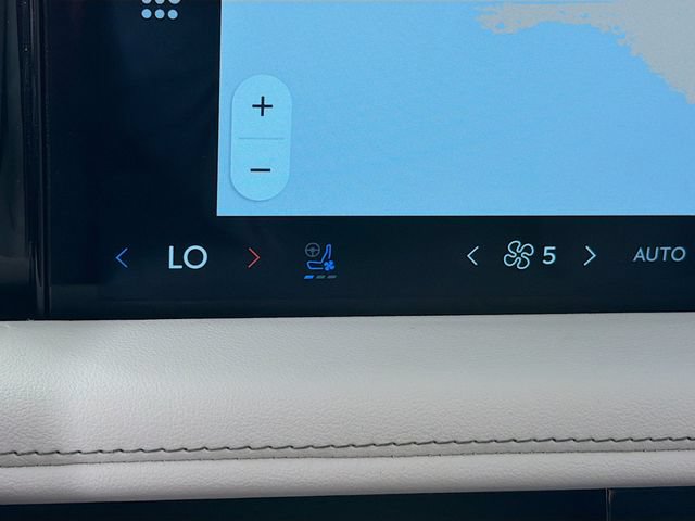 New 2026 Lincoln Aviator 2WD image 21