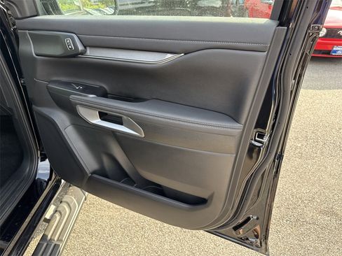 New 2025 Ford Ranger Lariat w/ Chrome Accent Package image 28