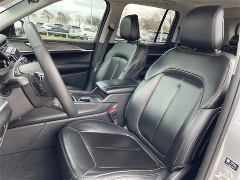 Used 2023 Jeep Grand Cherokee 4WD 4xe image 24