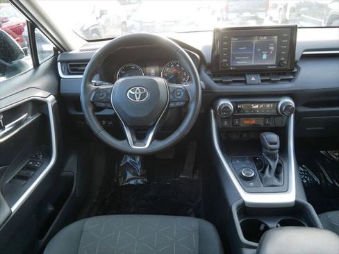 Certified 2020 Toyota RAV4 XLE w/ Convenience Package image 13