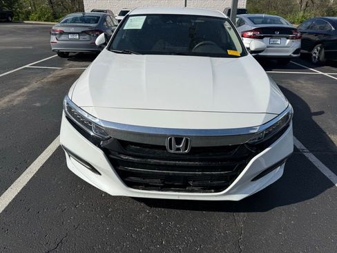 Used 2018 Honda Accord LX image 2