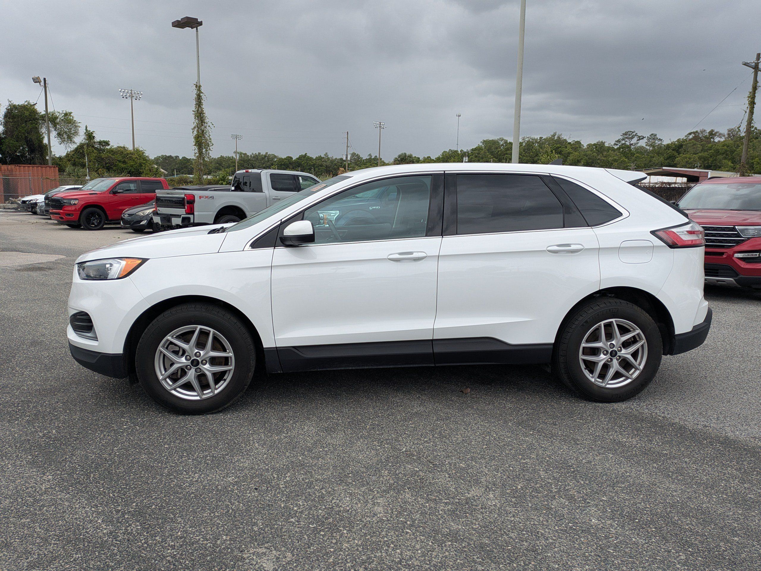 Used 2023 Ford Edge SEL AWD/4WD image 7