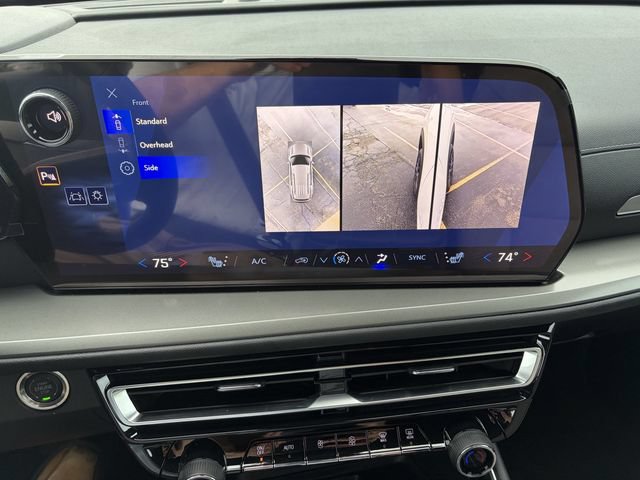 Used 2026 Chevrolet Traverse LT w/ Sun and Wheel Package AWD/4WD image 31