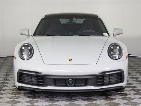 Certified 2024 Porsche 911 Carrera 4 image 10