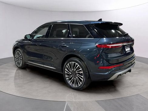 Certified 2022 Lincoln Corsair Reserve w/ Equipment Group 201A image 14