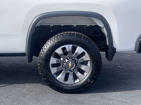 Used 2025 Chevrolet Silverado 2500 Custom w/ Custom Value Package image 35