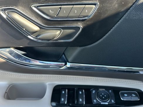 Certified 2021 Lincoln Corsair Grand Touring w/ Equipment Group 301A AWD/4WD image 10