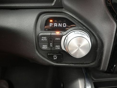 Used 2025 RAM 1500 Laramie AWD/4WD image 15