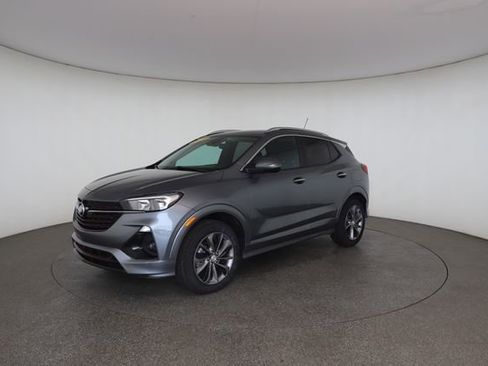 Used 2021 Buick Encore GX Select w/ Sport Touring Package AWD/4WD image 3
