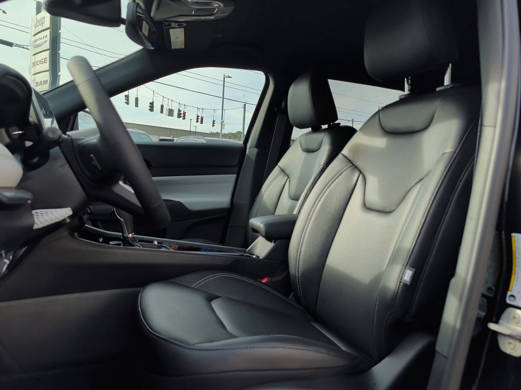 New 2026 Jeep Compass Limited AWD/4WD image 20
