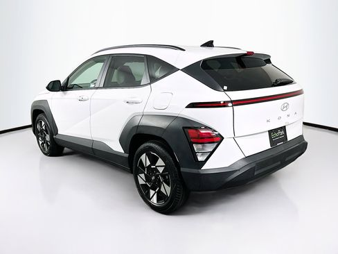 Used 2025 Hyundai Kona SEL image 5