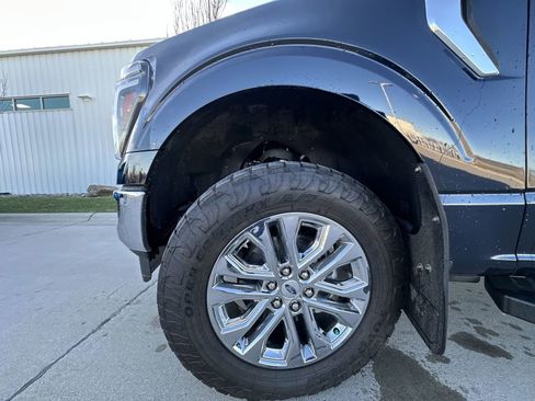 Used 2025 Ford F150 Lariat w/ Equipment Group 501A Mid image 33