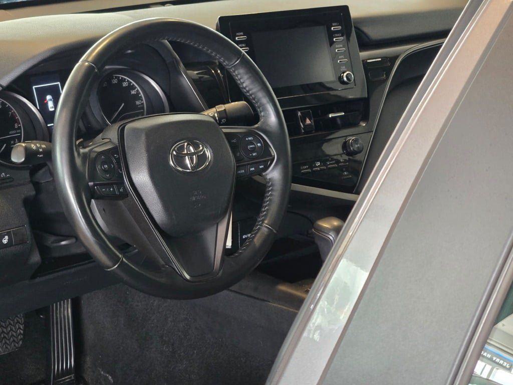 Used 2024 Toyota Camry SE FWD image 21