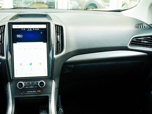 Used 2024 Ford Edge SEL image 14