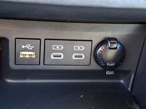 Used 2023 Toyota Highlander XLE w/ Protection Package #3 (TMS) AWD/4WD image 23