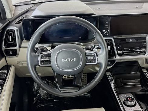 Used 2023 Kia Sorento SX Prestige AWD/4WD image 11