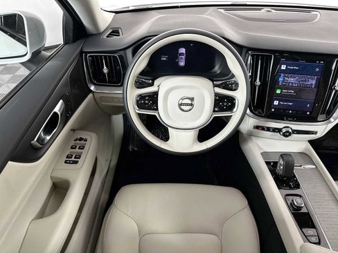 Used 2025 Volvo V60 B5 Cross Country Plus w/ Protection Package Premier image 21