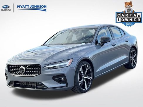 Used 2024 Volvo S60 B5 Plus image 1