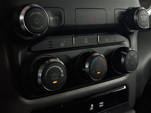Used 2023 RAM 1500 Big Horn RWD image 27