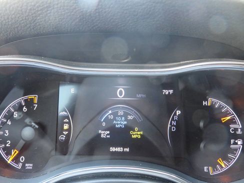 Used 2018 Jeep Grand Cherokee Limited image 15