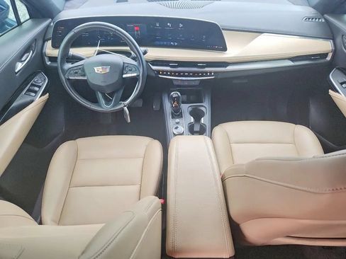 Used 2024 Cadillac XT4 Luxury FWD image 8