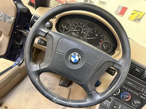 Used 1996 BMW Z3 1.9 RWD image 18