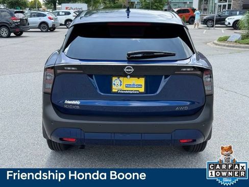 Used 2025 Nissan Kicks SV AWD/4WD image 6