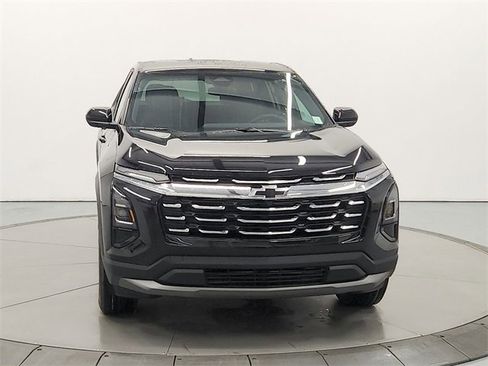 New 2026 Chevrolet Equinox LT w/ Convenience Package II image 2