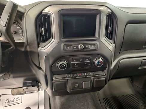 Used 2020 Chevrolet Silverado 1500 Custom w/ Custom Value Package image 11