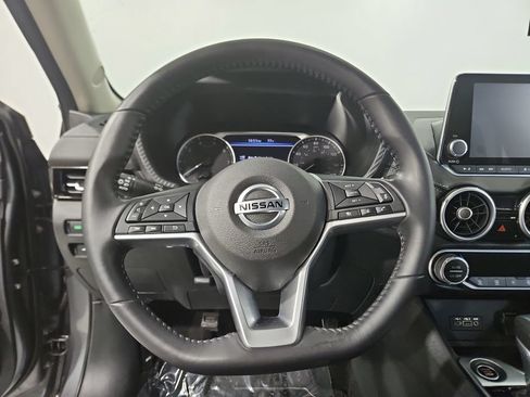 Used 2020 Nissan Sentra SV FWD image 15