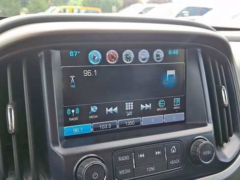 Used 2018 Chevrolet Colorado Z71 w/ LPO, Premium Interior Package AWD/4WD image 15