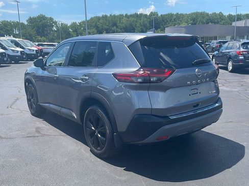 Used 2023 Nissan Rogue SV AWD/4WD image 3