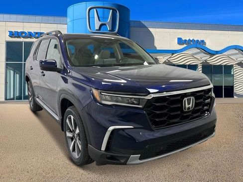 New 2025 Honda Pilot Touring image 6