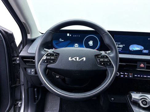 Certified 2024 Kia EV6 Wind RWD image 31