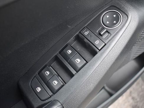 New 2026 Kia Seltos LX image 19