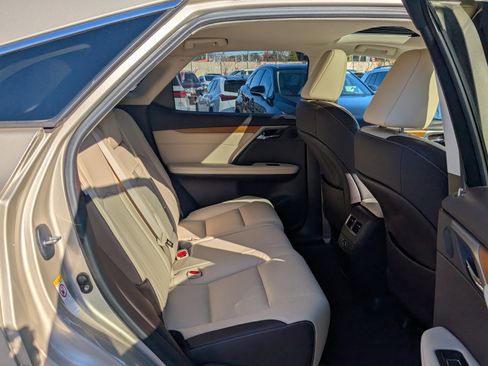 Used 2017 Lexus RX 350 AWD image 12