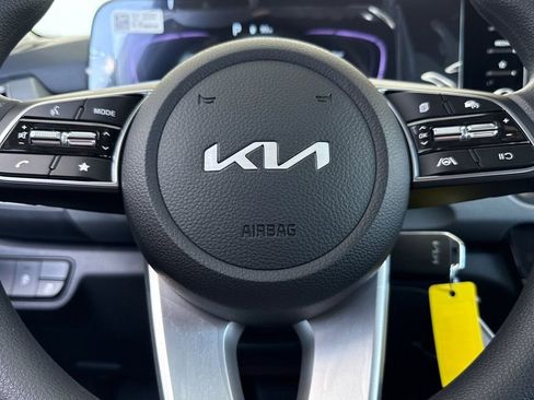 New 2026 Kia Seltos LX FWD image 22