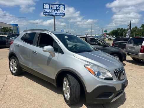 Used 2016 Buick Encore FWD image 1