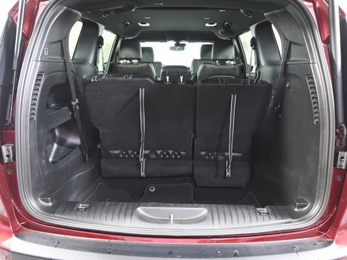 Used 2023 Chrysler Pacifica Touring-L w/ S Appearance Package AWD/4WD image 18