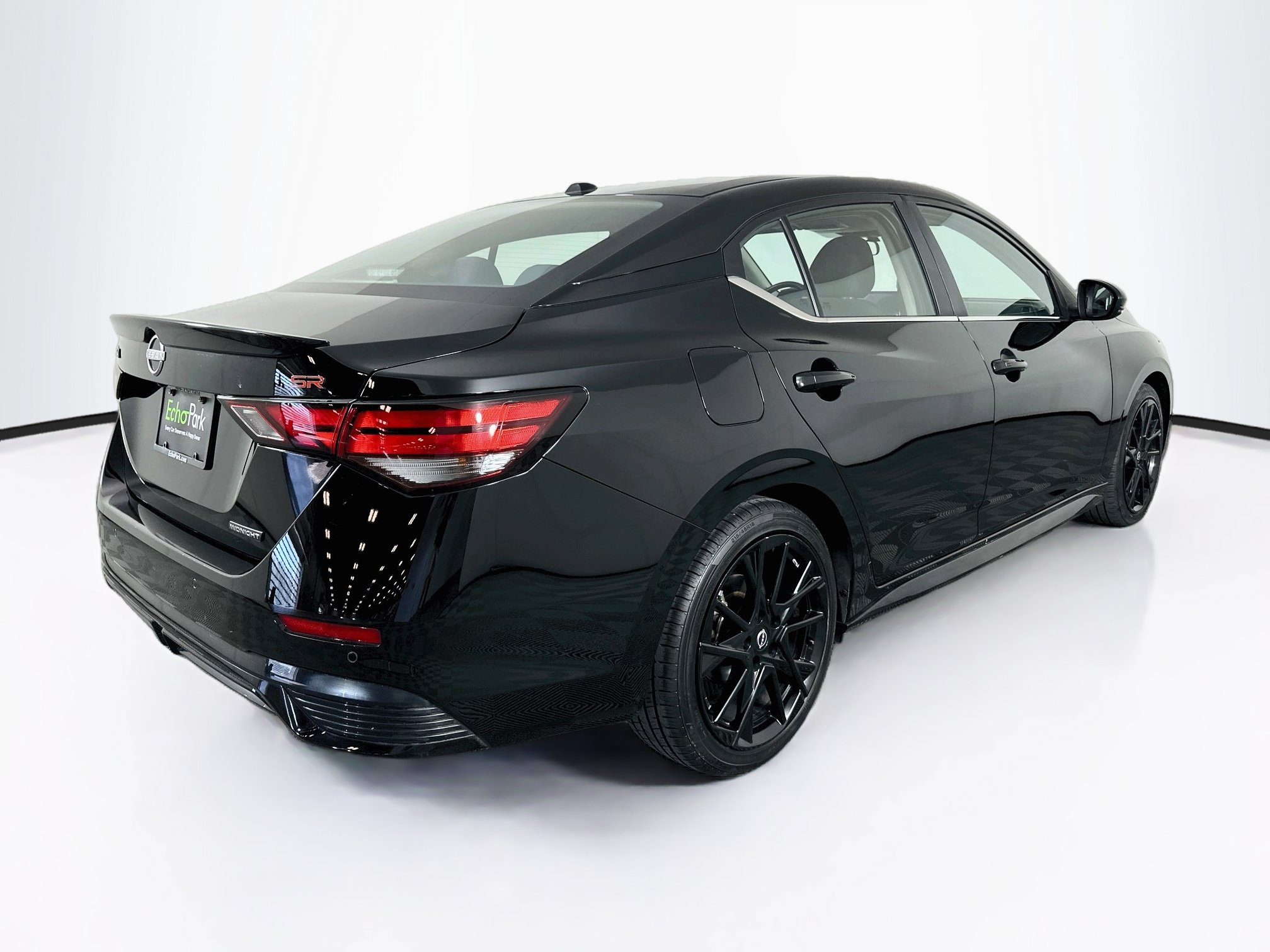 Used 2025 Nissan Sentra SR w/ Midnight Edition FWD image 9