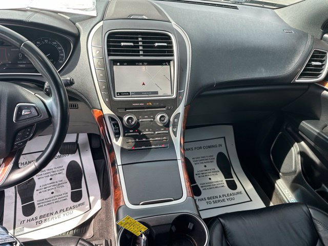 Used 2018 Lincoln MKX Select w/ Select Plus Package AWD/4WD image 10