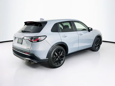 Used 2025 Honda HR-V Sport image 9