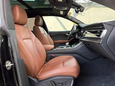 Used 2023 Audi Q8 Premium Plus w/ Premium Plus Package AWD/4WD image 13